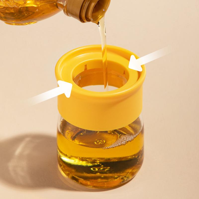 Silicone Oil Brush with High-Temperature Resistant Glass Bottle for Kitchen and BBQ.