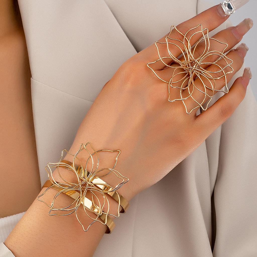 Openwork Line Braided Flower Ring Bracelet Set Opening Adjustable Accessory For Women