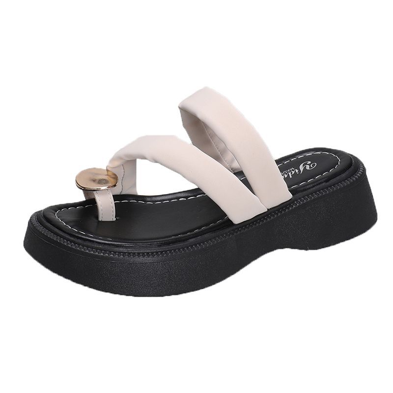 French small sandals outside women's 2025 summer new fashionable versatile metal cover toe cool slippers platform beach shoes