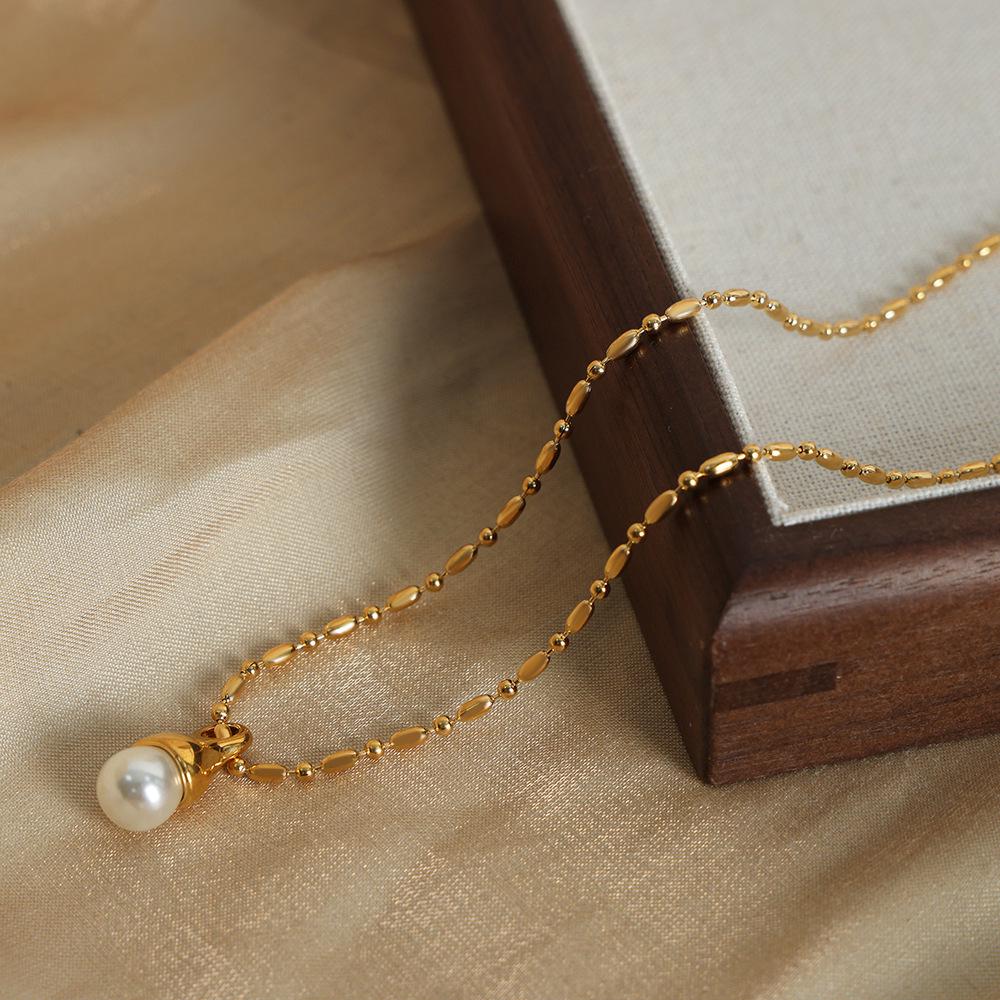 French Luxe Miyuki Bead Necklace: Titanium Steel 18k Gold Shell Pearl Pendant