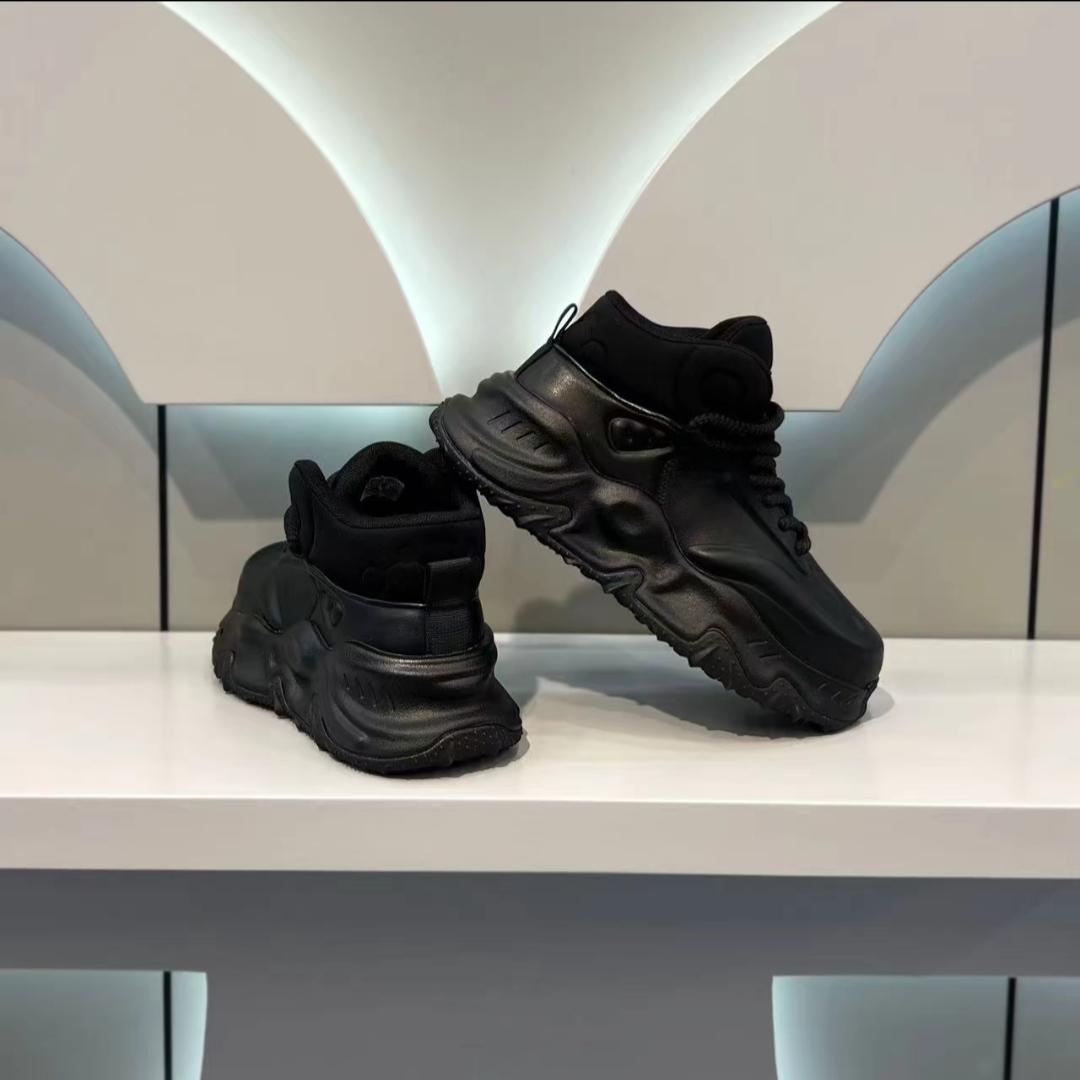 

Весна Осень Новые Мужские Кеды на Толстой Подошве, Повседневная Обувь на Платформе, Удобные и Дышащие Спортивные Кроссовки для Бега, Мужские Вулканизированные Кеды 44 чёрный