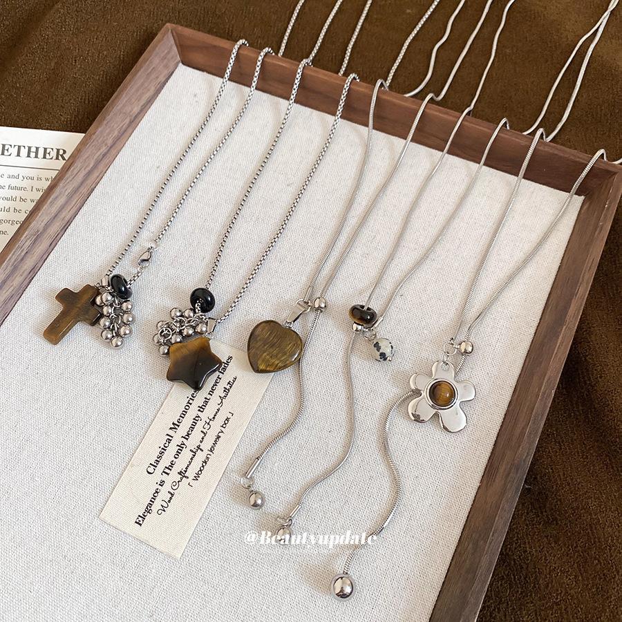 Stainless Steel Tiger's Eye Geometric Pendant Necklace Casual Commuter Versatile Sweater Chain Light Luxury Items