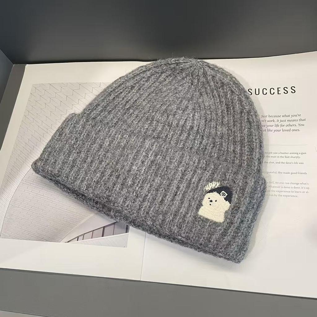 A New Solid Color Cartoon Embroidered Woolen Cap for Women In Autumn and Winter From South Korea A Small Knitted Cap That Accentuates The Face