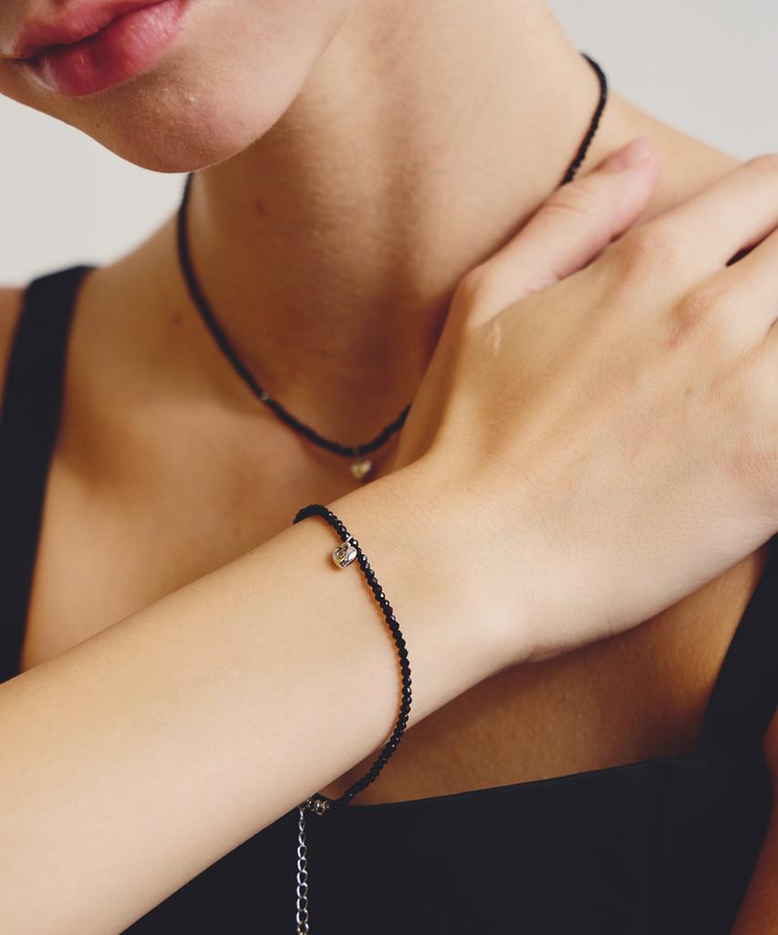 Noonoo Fingers Black Jane Bracelet