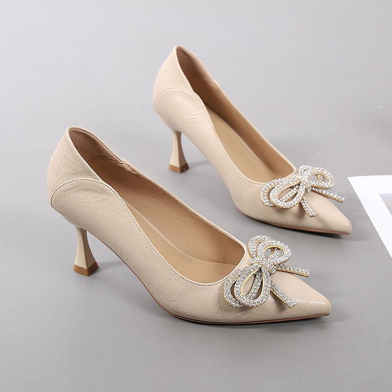 

Туфли на высоком каблуке Женственный темперамент Стразы Весна и осень Острые тонкие каблуки Рабочая обувь 41 бежевый