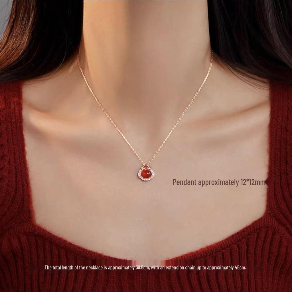 925 Gold-Plated Agate Fortune Lock Necklace for Women's Chinese New Year 2025, Year of the Snake, High-End Clavicle Chain.
