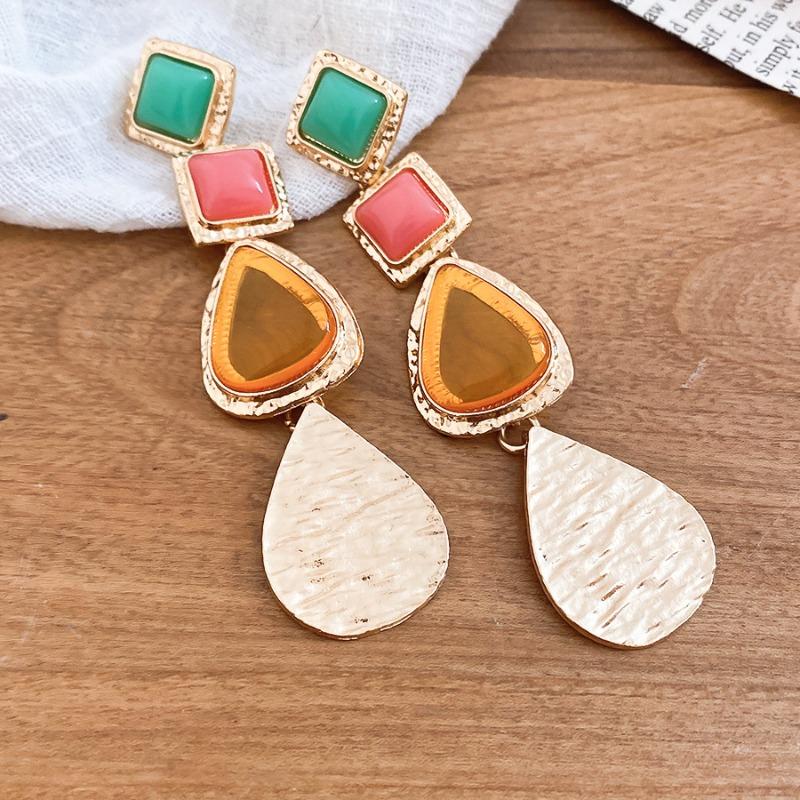 Bohemian silver needle resin shell irregular stud earrings design sense ethnic style earrings new niche earrings women