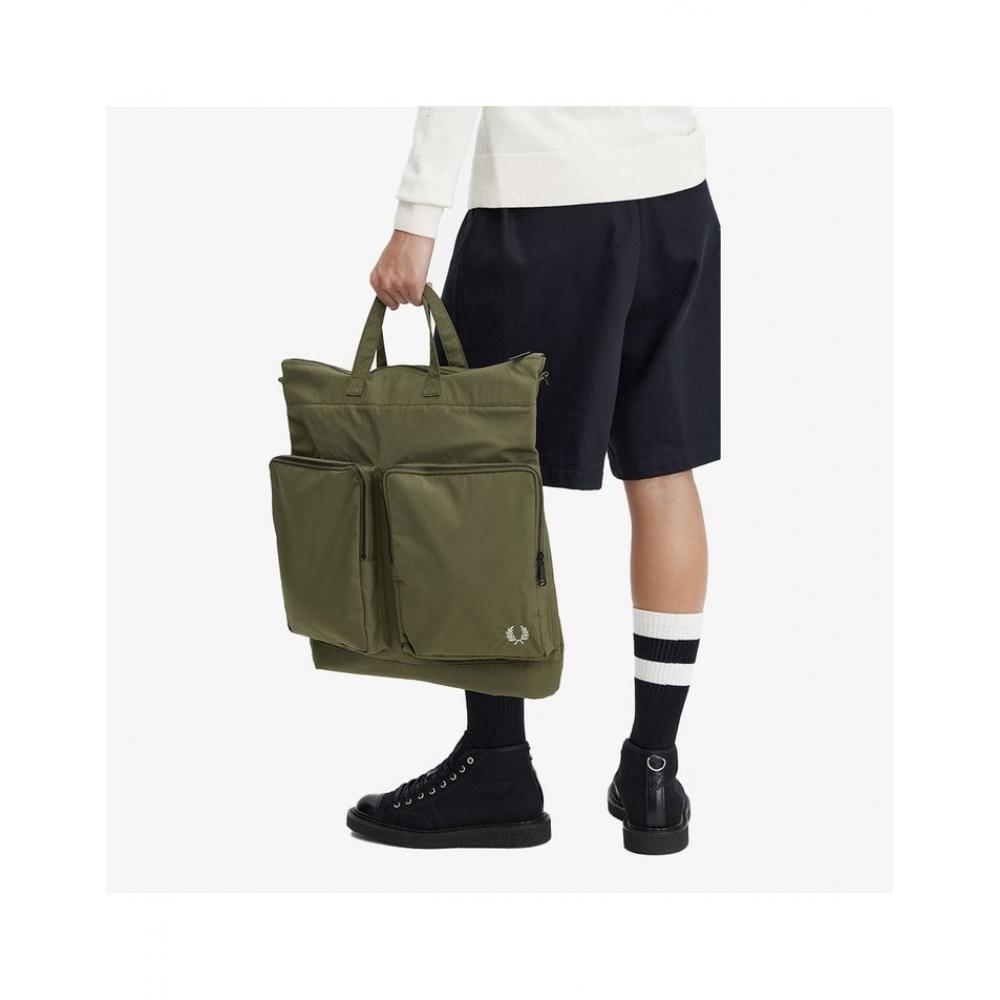 

Fred Perry Nylon Helmet Bag V71 Cfpu2417265 V71 Free