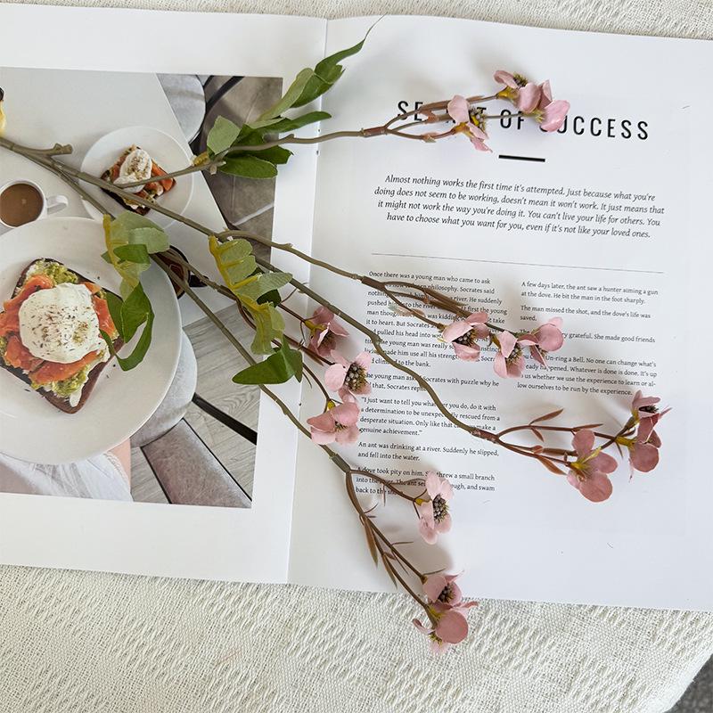 Ретро-пасторальная цветочная композиция с цветами сливы для декора дома и фотографии розовый