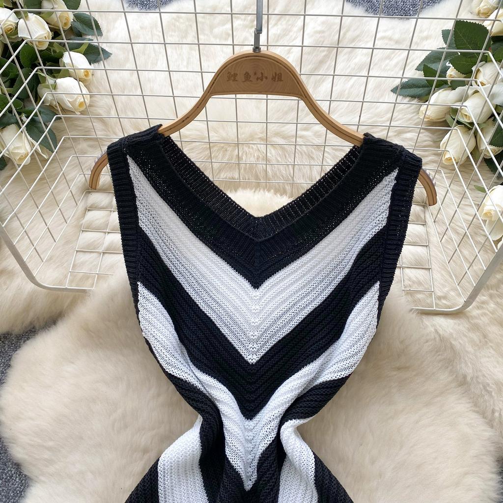 Summer Women Casual V-neck Sleeveless Knitted Tassel Striped Sweater Slim Bodycon Mini Short Sheath Dresses