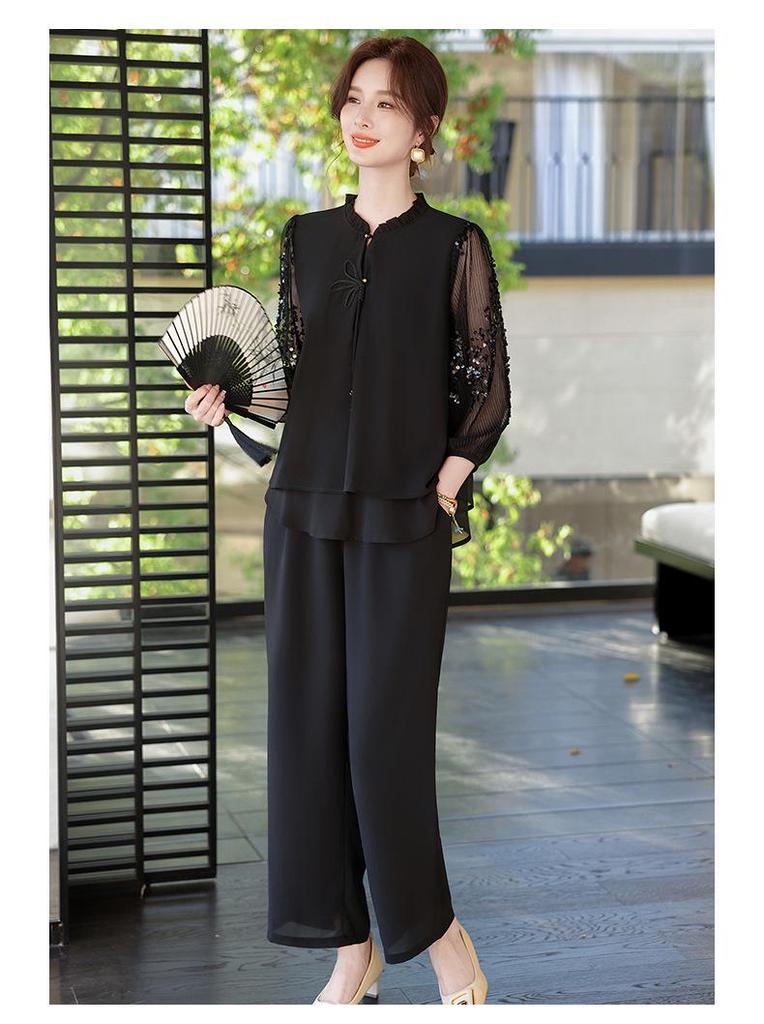 2026 Mom's Summer Outfit: Ice Silk T-shirt & Wide-Leg Pants Set for Middle-Aged Women