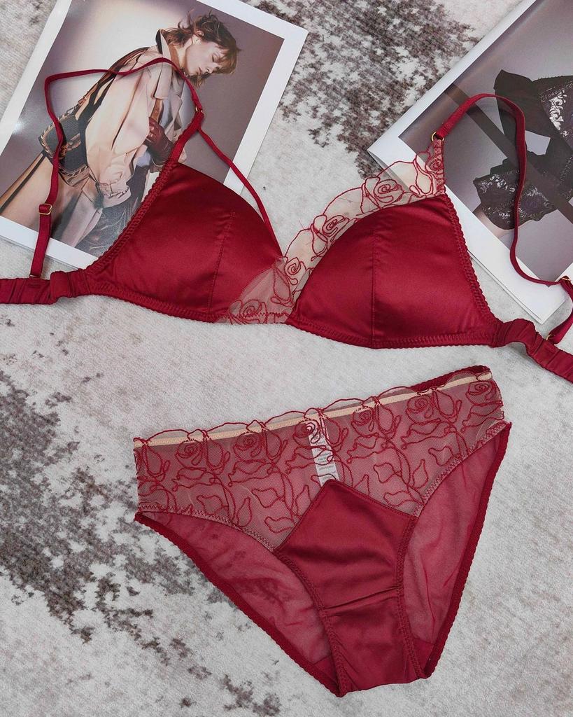 Hot Sale Sexy Thin Satin Splicing Lace Bra Big Breast Small Rim Free Bra Underwear Set