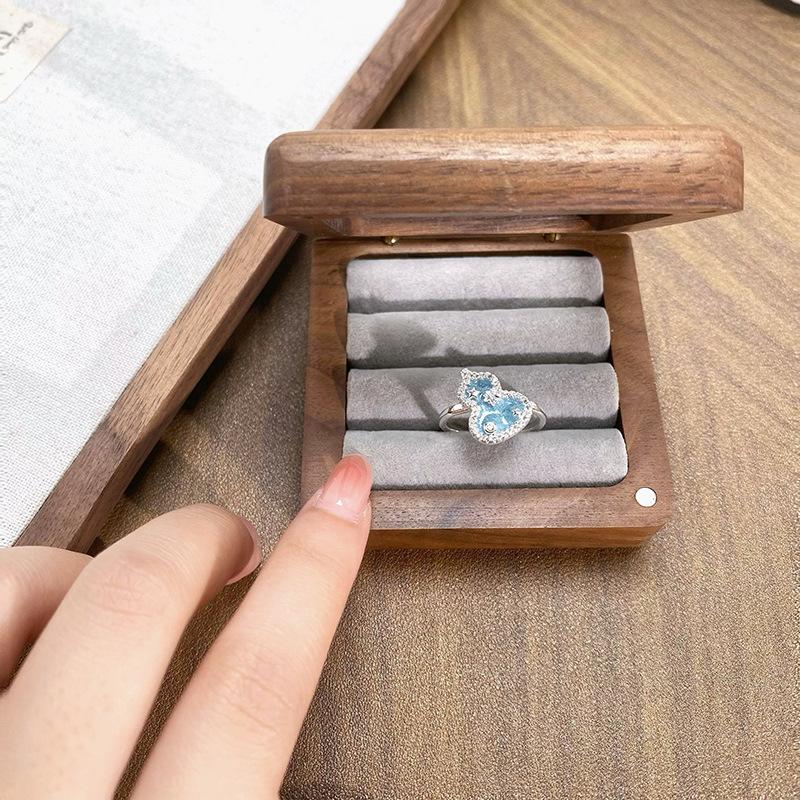 Small Fresh And Cool Flower Celebrity Sweet Light Luxury Open Ring Female Gourd Index Finger Ring Enamel Ring
