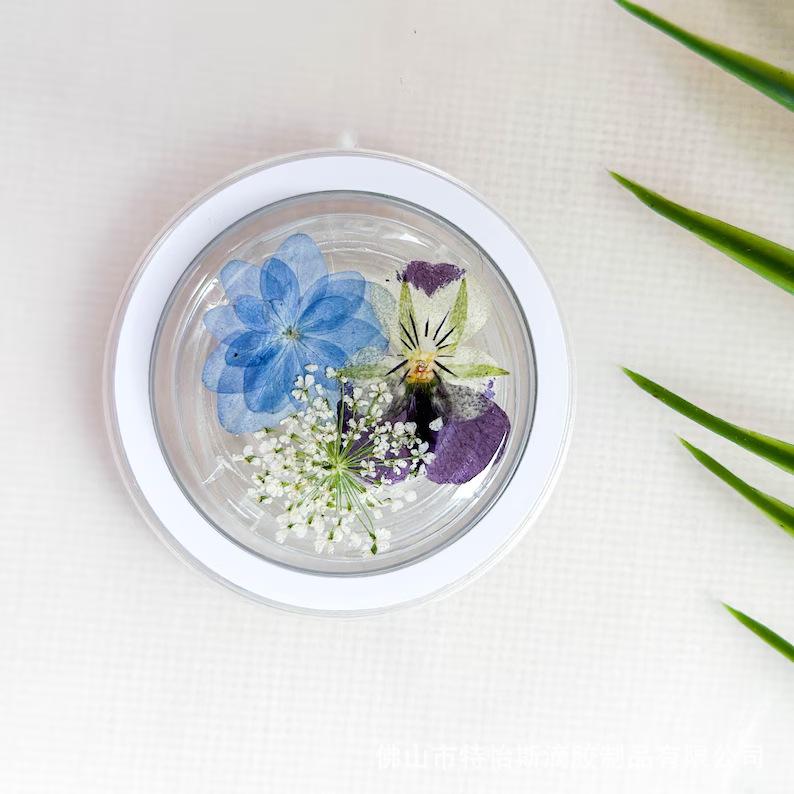 

Grapefruit Daisy & Purple Hydrangea Resin Air Cushion Holder for Home Use