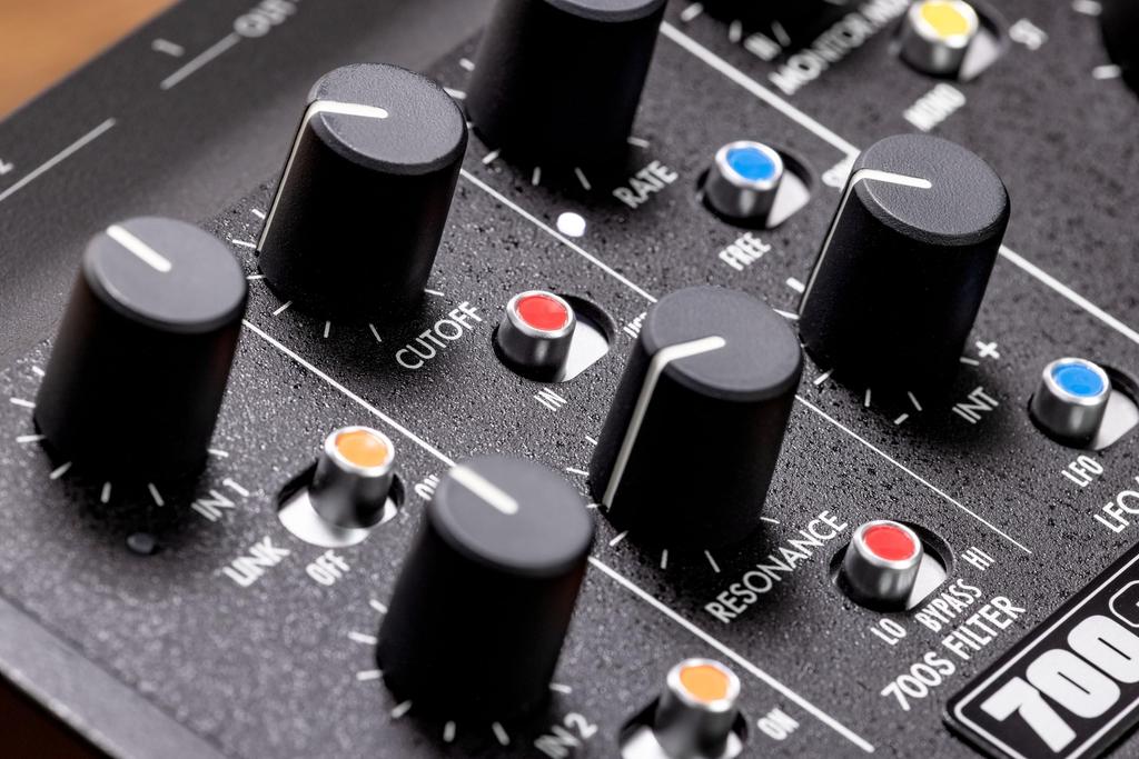 KORG microAUDIO 722 Analog Filter Audio Input and 192kHz MIDI Music Production Software Live Vintage Analog Filter & Interface, 2-Channel (XLR Combo)