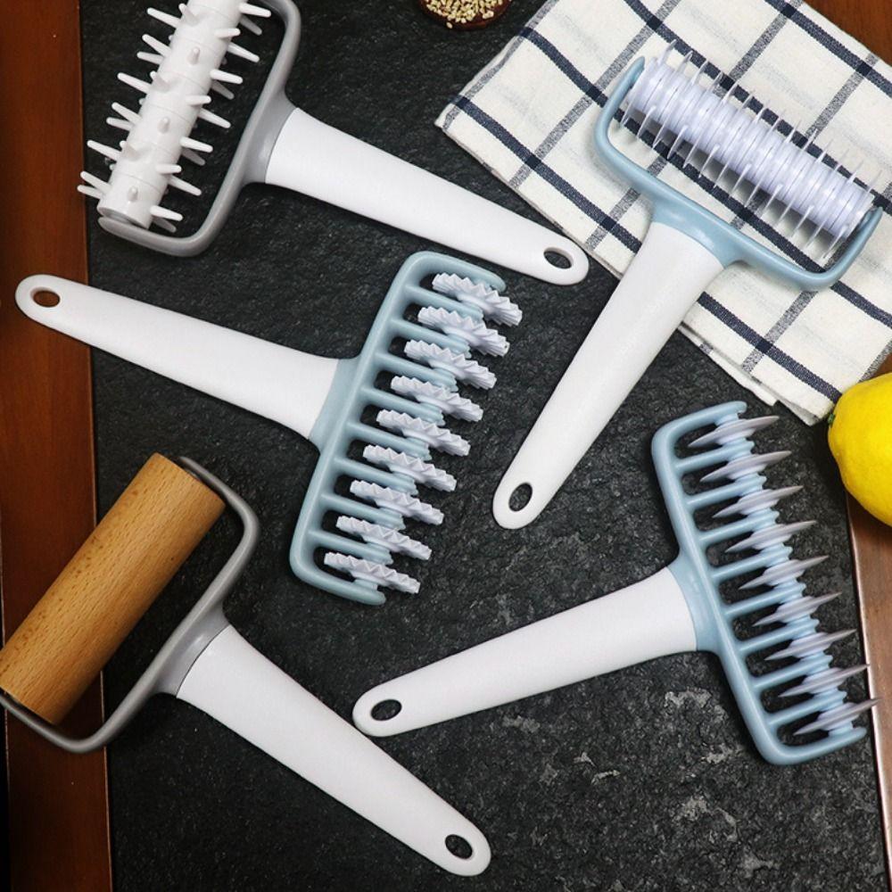 Plastic Pizza Puncher Embossing Design Pizza Docking Tool Pizza Dough Docker Roller Baking Tools