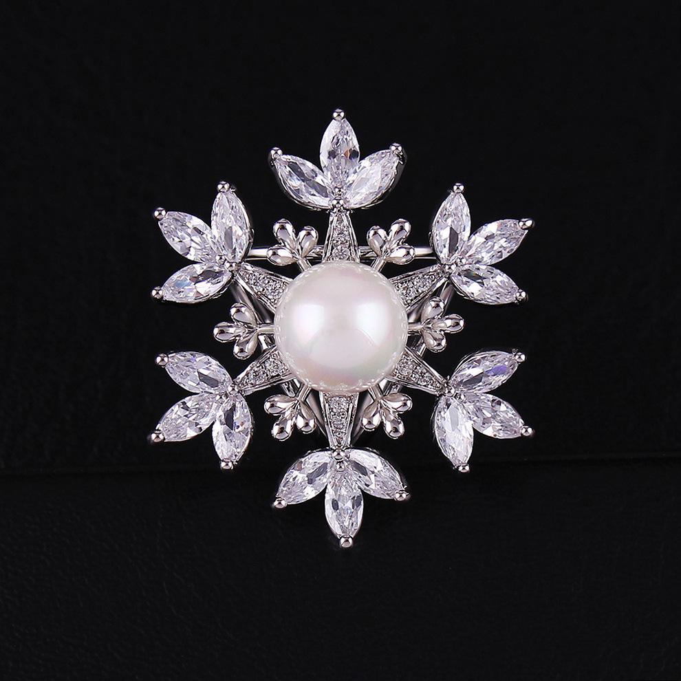 Pearl Snowflake Zircon Silk Scarf Buckle for Women - Elegant Autumn High-End Accessory