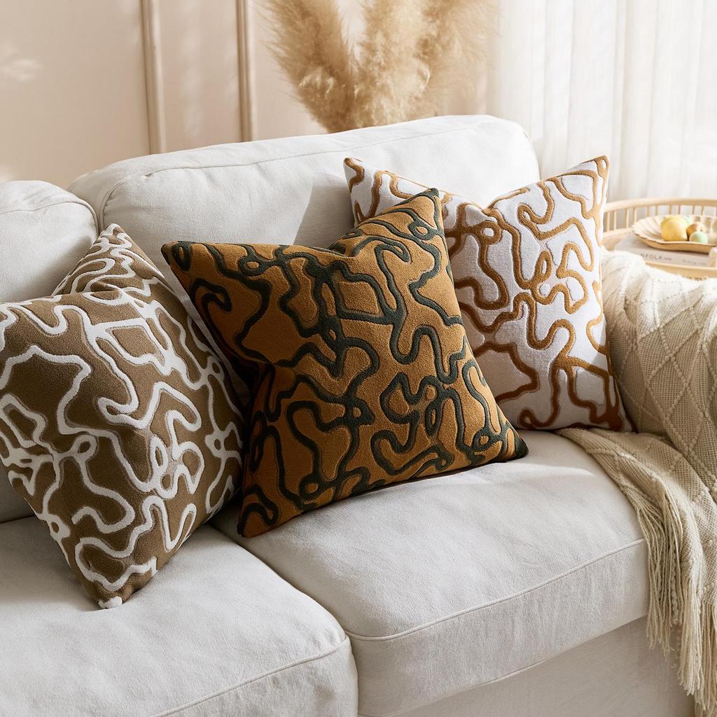 High-End Retro Chinese Velvet Cushion Cover | Trendy Pillowcase for Sofas and Model Rooms