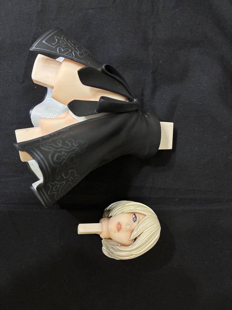 [UŻYWANY] NieR:Automaty 2B (Wersja DX) Migotać