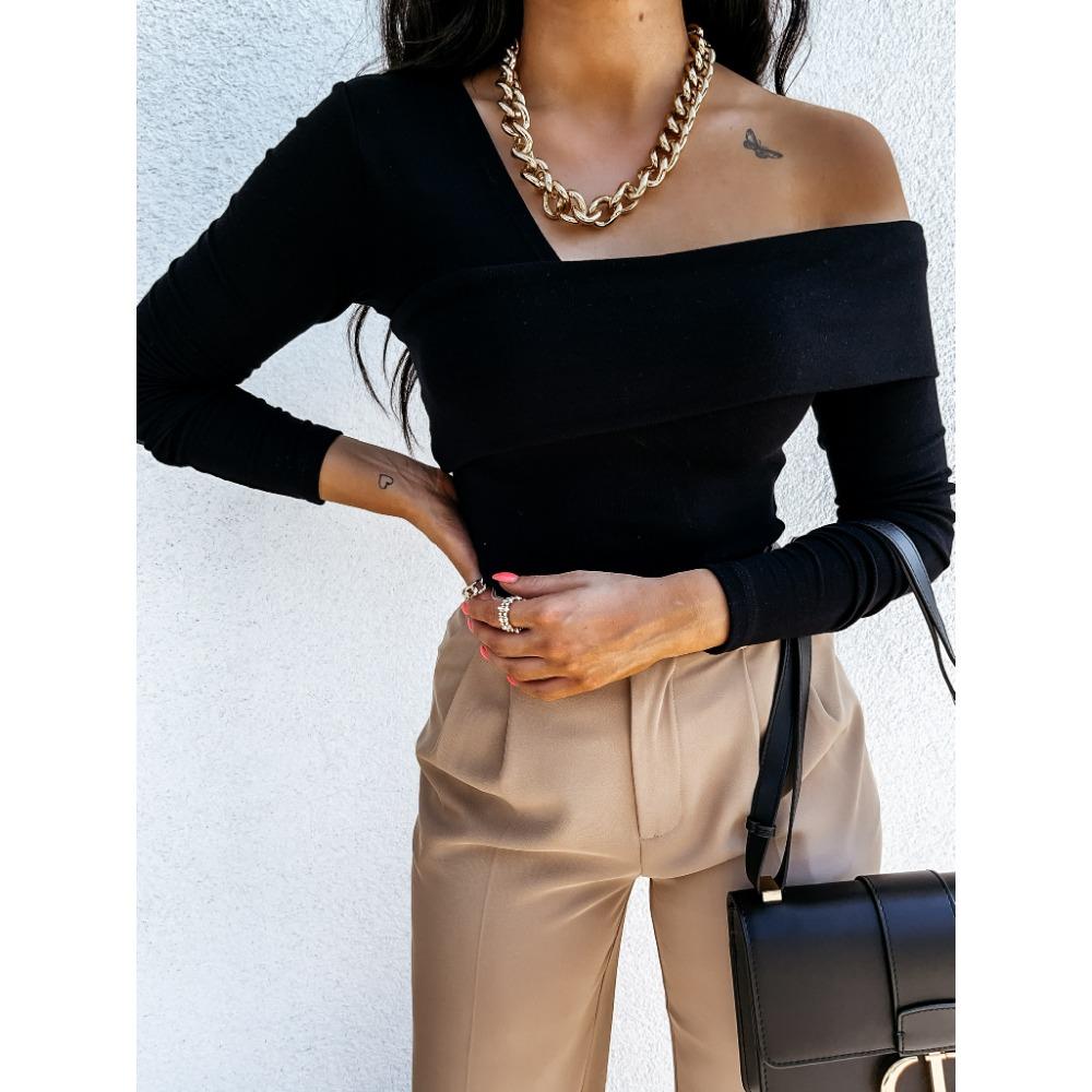 New Solid Color Fashionable and Sexy Off-the-shoulder Long-sleeved Women's T-shirt Popular Temperament Charming Women's Top
