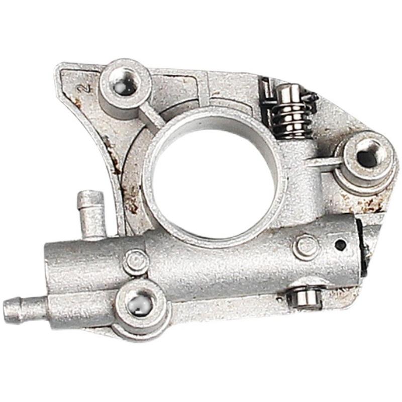 Chainsaw CS-4000 CS-4200 Oil Pump and WORM GEAR For ECHO CS-4400 4000 4200 CS4400 4003 4010 ZOMAX ZM-4000 4216 Chain saw parts