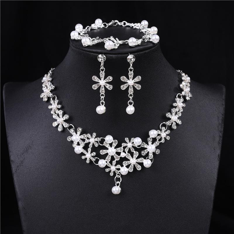 Fashion Pearl Necklace Set For Women - Bracelet And Earrings Set Wedding Jewelry Set For Brides.