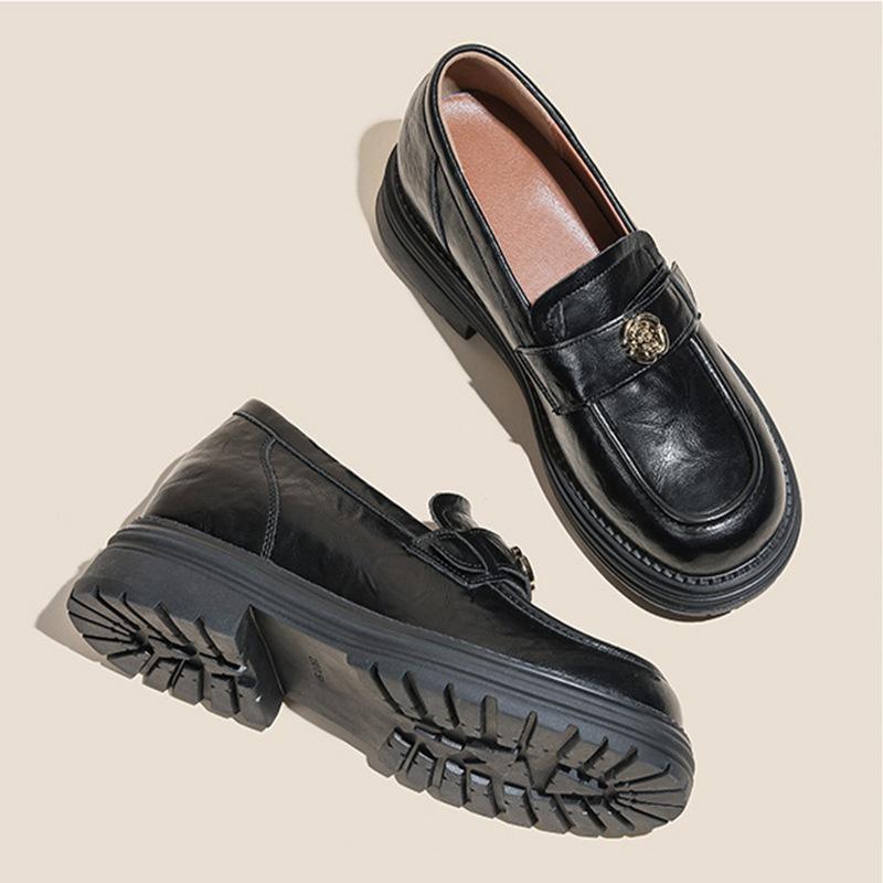 

2024 осень и зима британский стиль ретро камелия маленький мужской внутренний рост увеличение толстой подошвы толстый каблук одна педаль мокасины женские 33