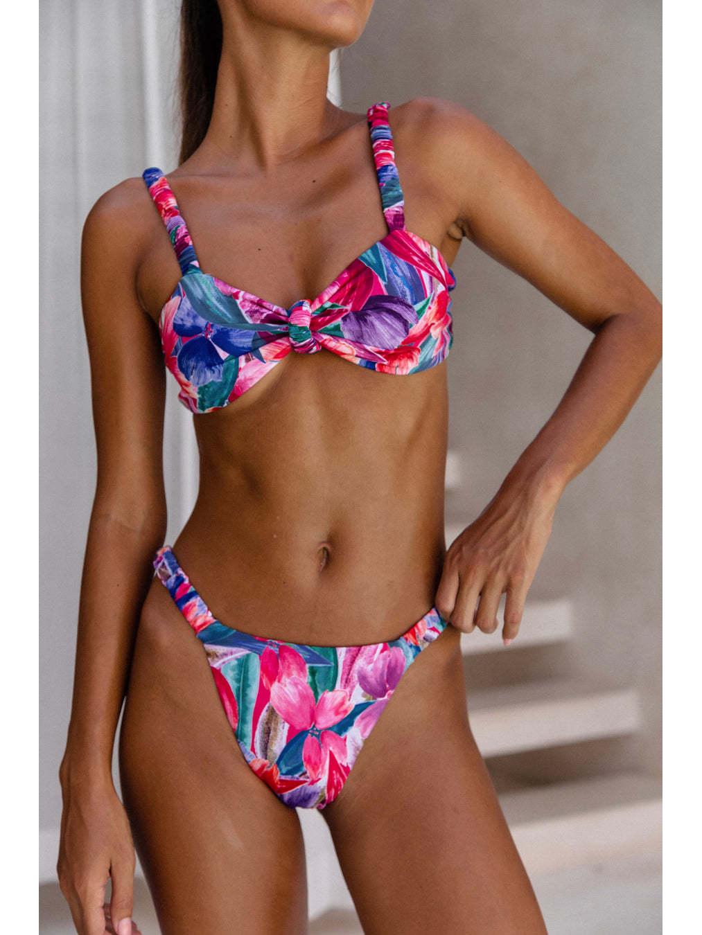 

Модный купальник в горошек с разрезом для женщин на 2025 год - Сексуальное бикини с двойными бретелями Medium