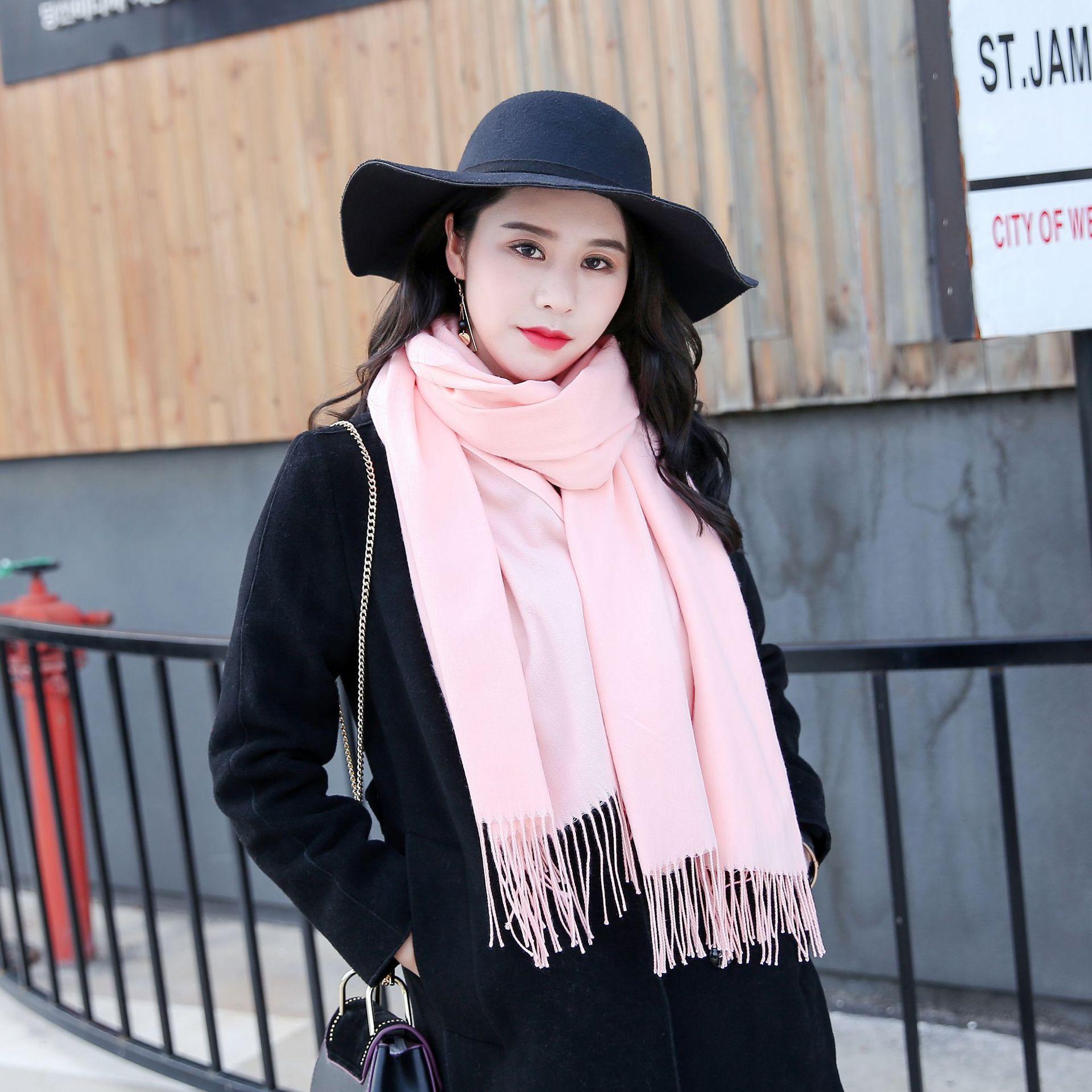 

2026 Осень и Зима Новый Стиль Роскошный Кашемировый Женский Шарф Клетчатая Накидка Оперное Кейп Накидки Женский Типпет Бандана Шарфы Головной Платок 70x200cm