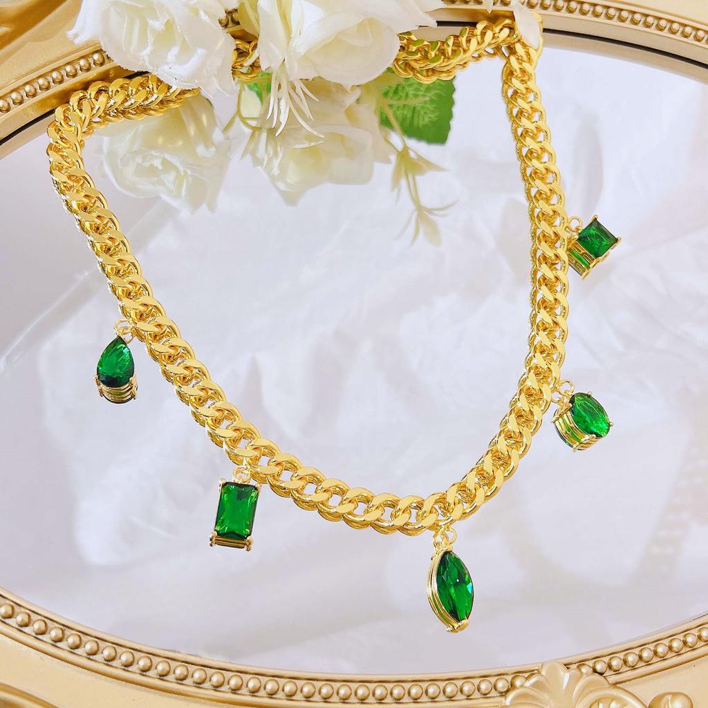 French Style Retro Jewelry Luxury Simulation Emerald Necklaces Gold Color Vintage Cuban Link Chain Necklace For Women
