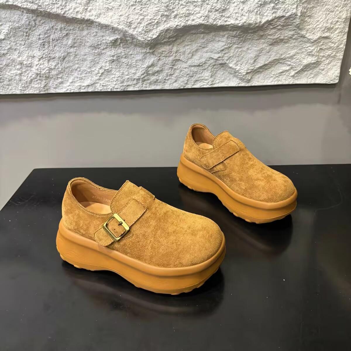 

Суперогневые толстоподошвенные женские осенние лоферы Birkenstocks на одну педаль, полностью закрытые, в зарубежном стиле, 2025 новые большеголовые взрывные одинарные туфли 40 верблюд