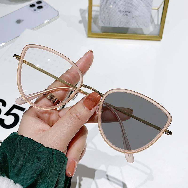 Fashion Cat Eye Glasses Women'S Glasses Frame Trend Color-Changing Glasses Color-Changing Anti-Blue Light Glasses Tide