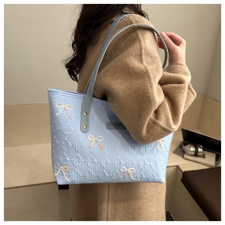 2026 Spring Elegant Large Capacity Tote Bag - Women s Trendy Single Shoulder Casual синий
