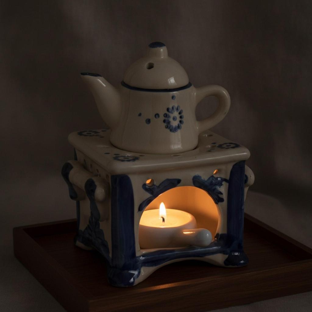 Decorative Hand-painted Fragrance Warmer with Flat Upper Platform for Tea