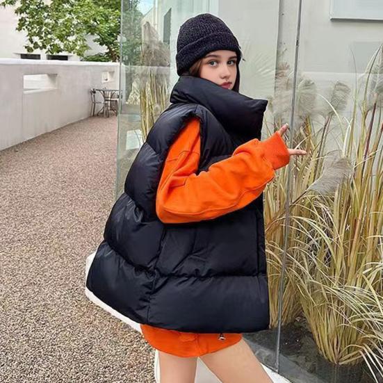 Women's Puffer Vest Lightweight Zip Up Sleeveless Jacket Fall Winter Warm Padded Coat Casual Outerwear with Pockets