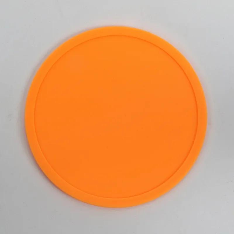 Modern Minimalist Solid Color Silicone Coaster Anti Slip & Anti Scalding Home Use Insulated Coaster with Circular Design