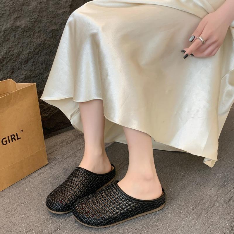 Fashion Women's Baotou Mesh Hollow Out Slipper Summer New Flat Sole Non Slip Breathable Lightweight Big Size Outdoor Half Slipper Sandal