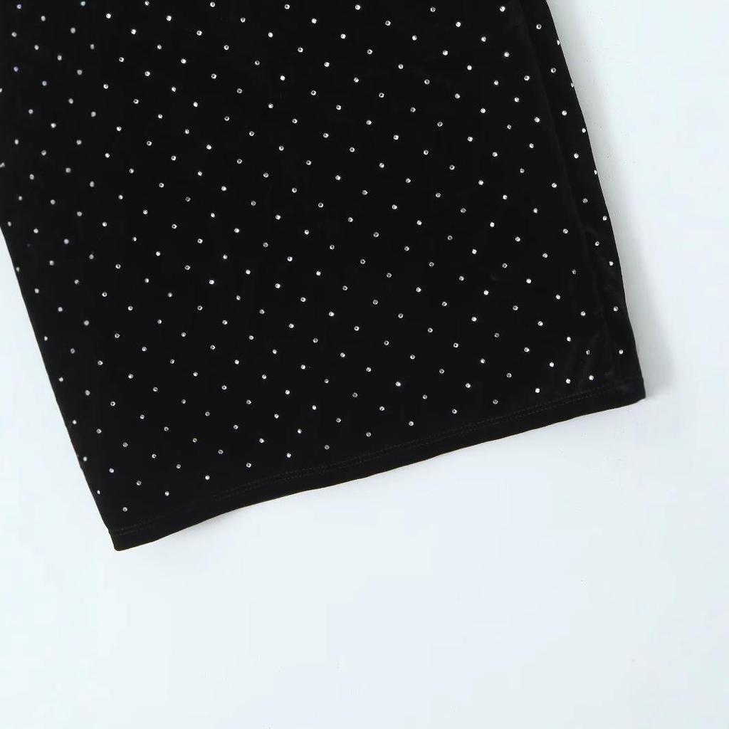 2024 Fall Women's European & American Style Slim One-Shoulder Beaded Velvet Dress