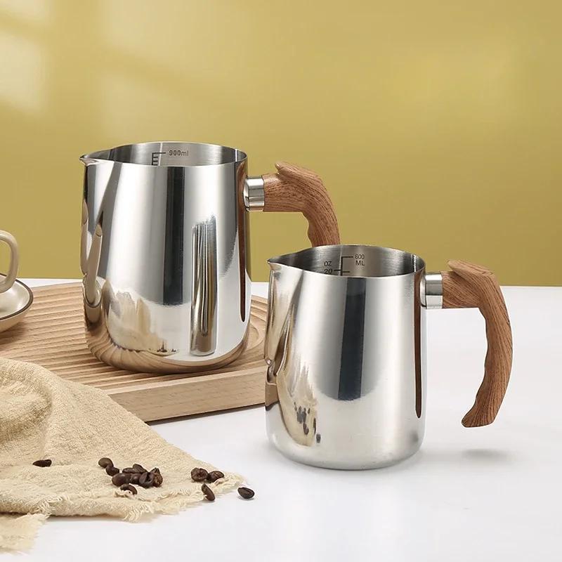 600/1000ML Milk Frothing Pitcher with Precise Scale Wooden Handle Dripless Spout Stainless Steel Latte Coffee Cup Coffeeware