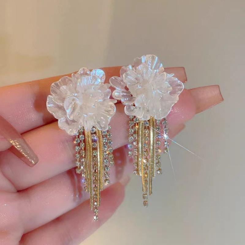 Elegant French Floral Tassel Earrings - Chic New Fashion for Women