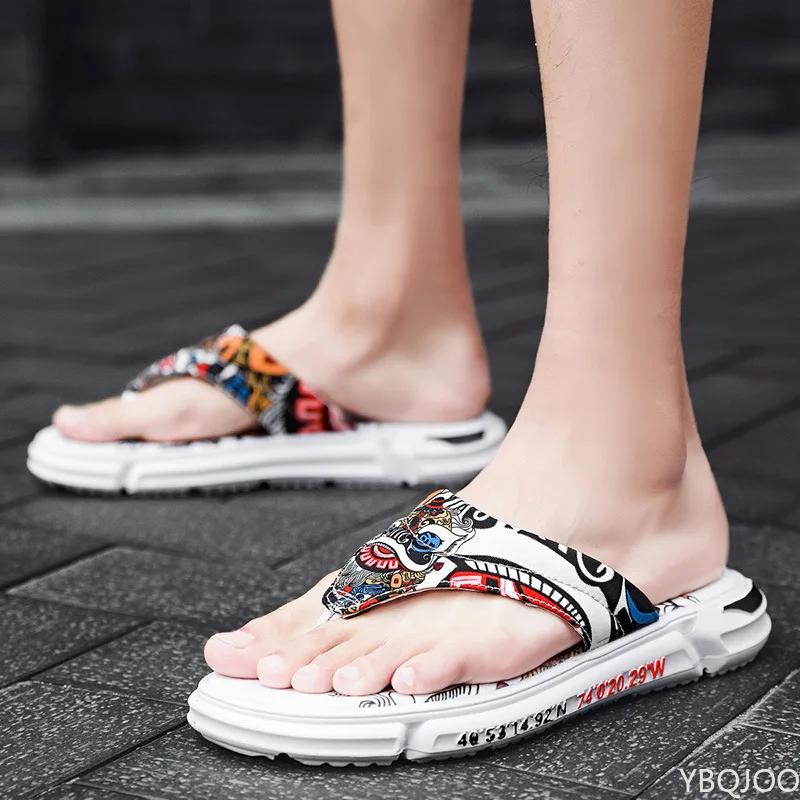New Men's Slippers Non-slip Wear-resistant Beach Shoes Personalized Embroidery Fashion Men Slippers Outdoor Leisure Sandals