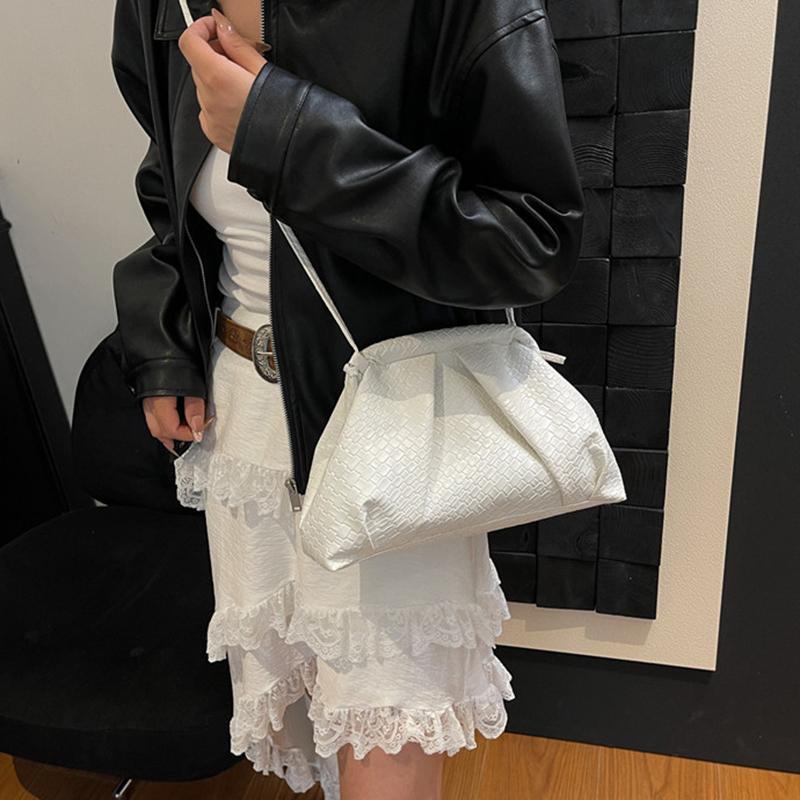 Woven Clip Women's Cloud Bag Fashionable Light Luxury Pleated Small Versatile and Stylish Shoulder Clutch Crossbody Bag