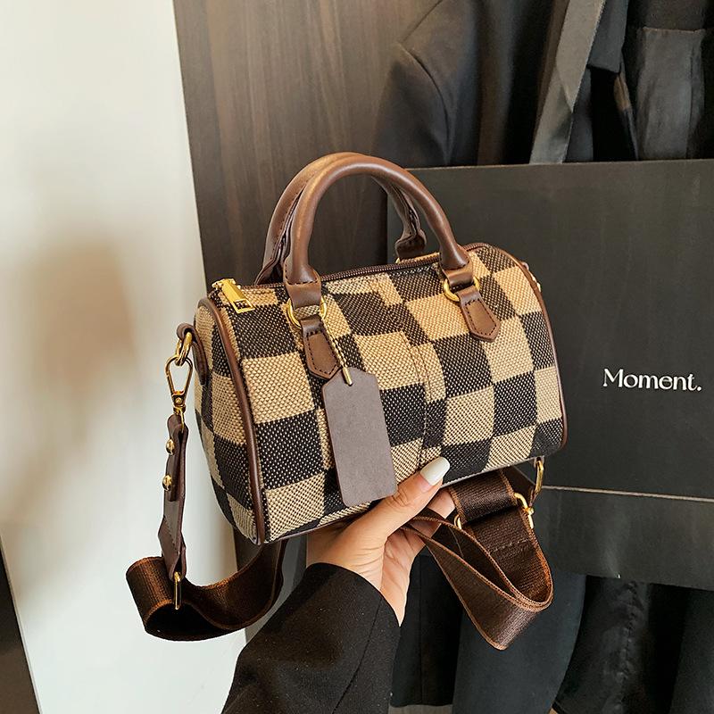 

Plaid canvas niche portable pillow bag women s new versatile fashion shoulder messenger bag
