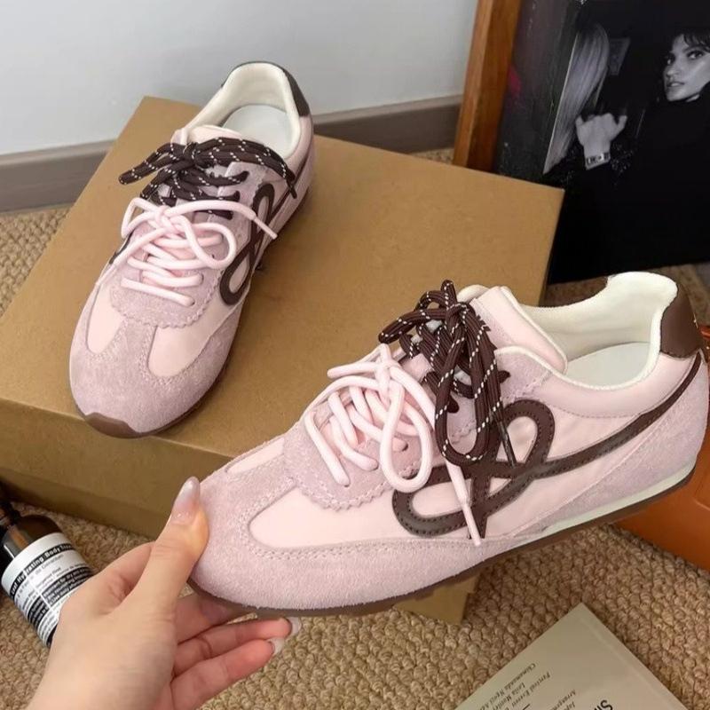 New Women's Sporty and Casual Soft-soled Lace-up Shoes with Insole Height-increasing Versatility