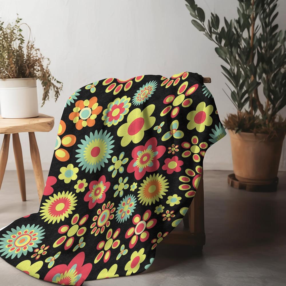 Vibrant Retro 60S Flower Print Fleece Blanket Small Throw Soft Cozy Decorative Bed Blanket Gift