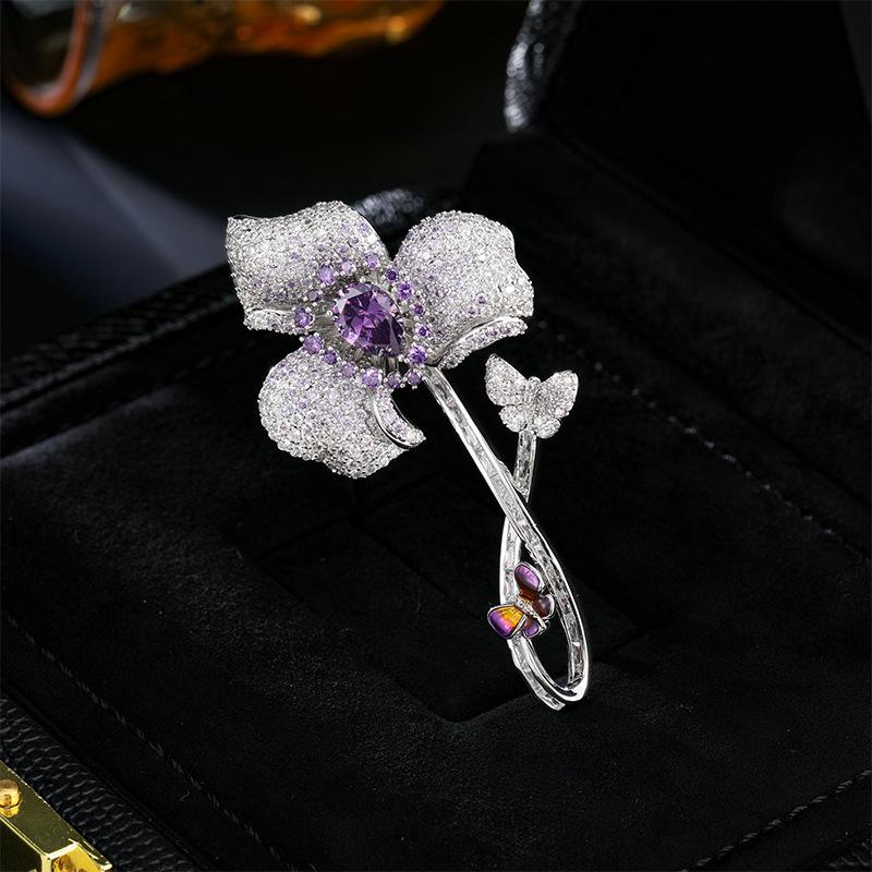 

Женская брошь в элегантном дизайне «легкая роскошь», модная и универсальная, нишевый дизайн