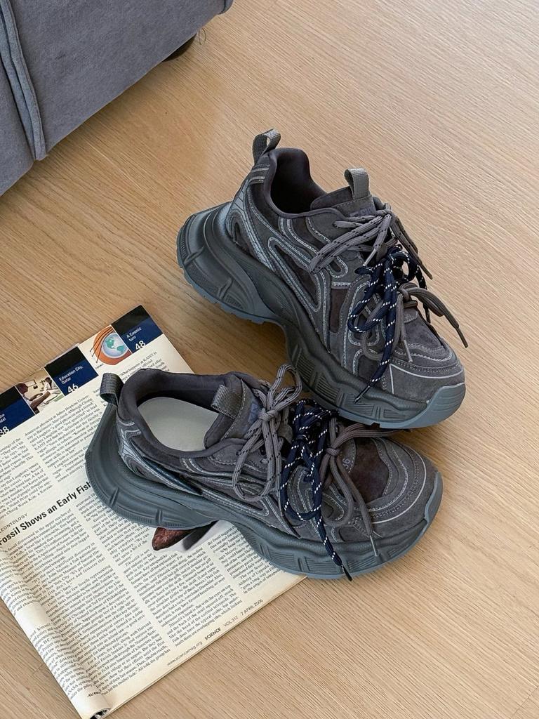 Platform dad shoes women's leather 2025 autumn new versatile height increase casual sports shoes ins niche design sense