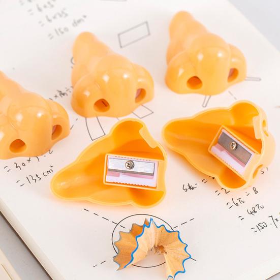 Creative Nose Pencil Sharpener Funny Pencil Cutting Tools Classroom Prank Prize Student Stationery Party Favor Gift for Kids Boys Girls