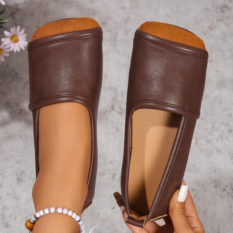 2026 Autumn New  Leather Square Toe Flat Loafers Retro Soft Sole Comfortable Women's Slip-on Shoes