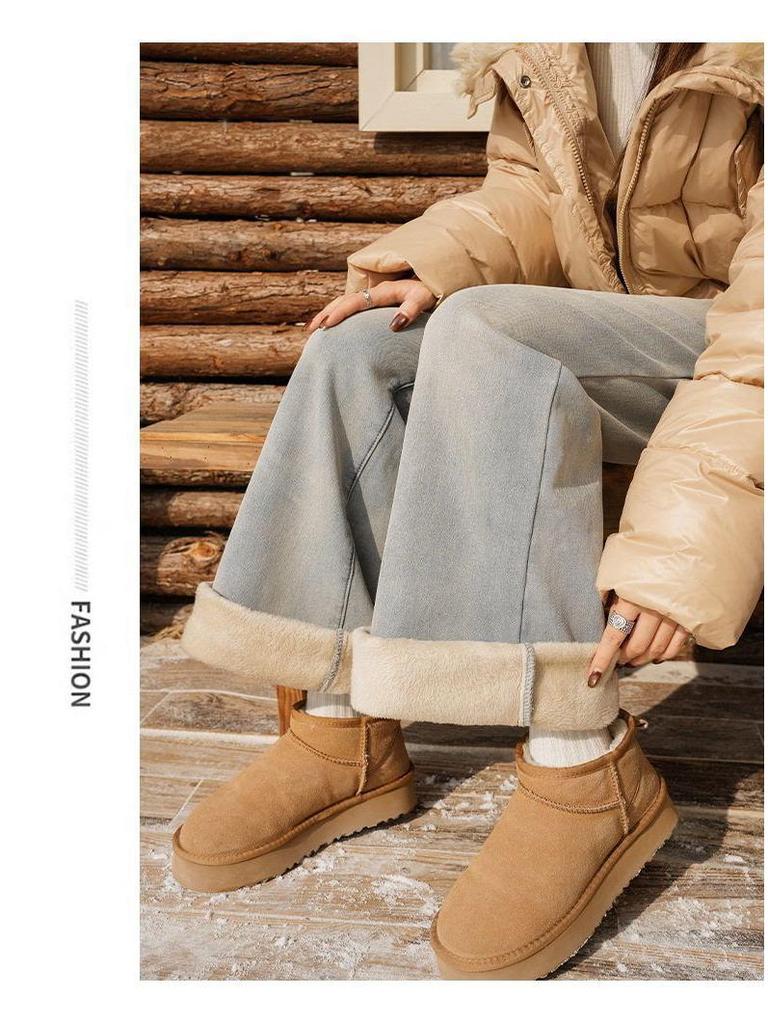 Women's High-Waisted Flared Jeans with Fleece Lining, Winter Collection, Pear-Shaped Fit, Slimming, Small Horse Embroidery, Narrow Flare, Relaxed Fit.